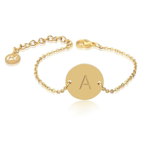 Armkette mit Buchstaben in Gold - GOOD.designs